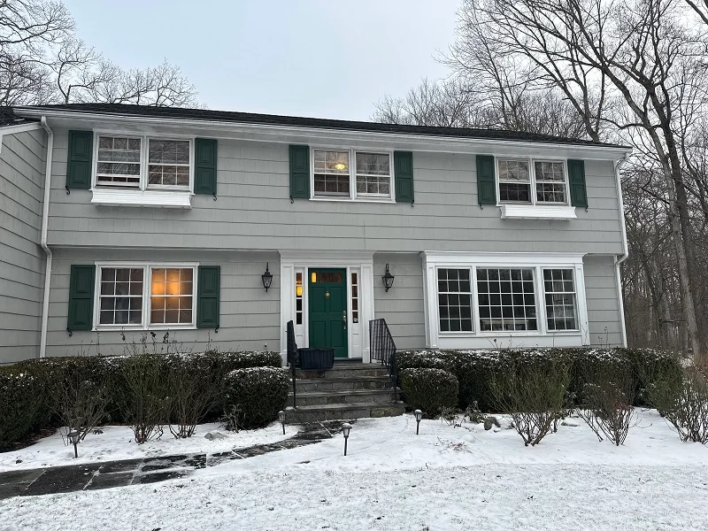 New Canaan colonial in need of new windows